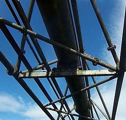 Lattice girder bridge